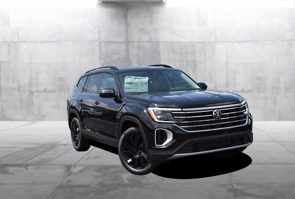 Volkswagen Atlas Vehicle Full-screen Gallery Image 2