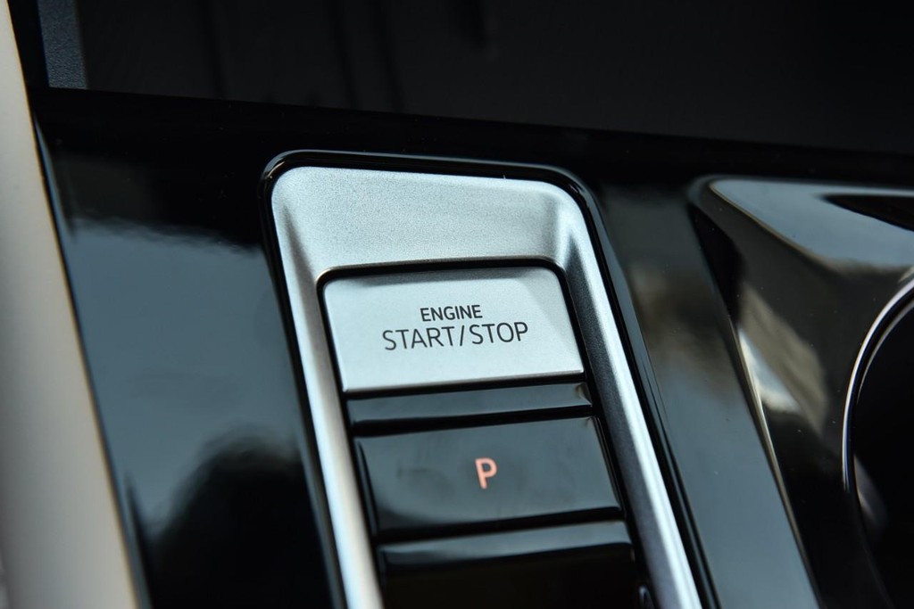 Volkswagen Atlas Vehicle Full-screen Gallery Image 17
