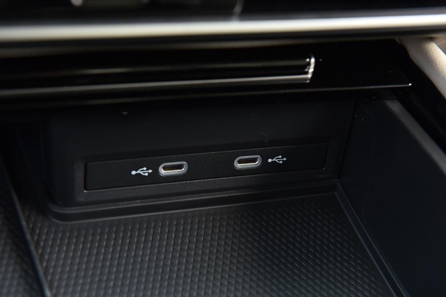 Volkswagen Atlas Vehicle Image 16