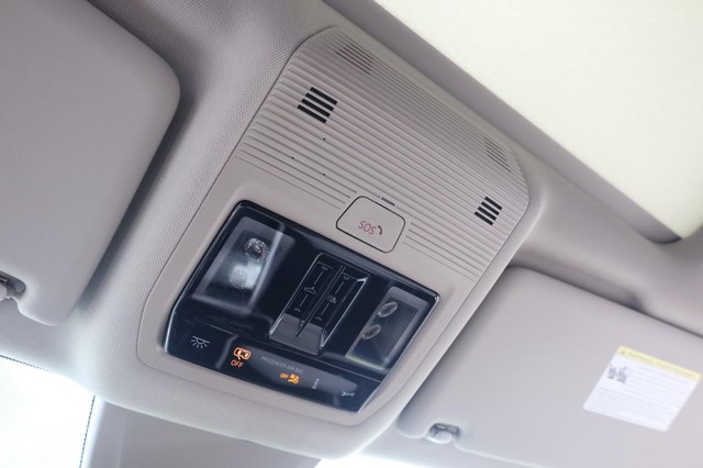 Volkswagen Atlas Vehicle Image 18