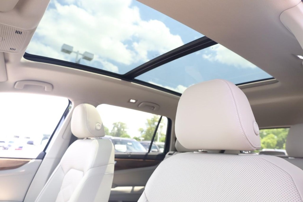 Volkswagen Atlas Vehicle Full-screen Gallery Image 22
