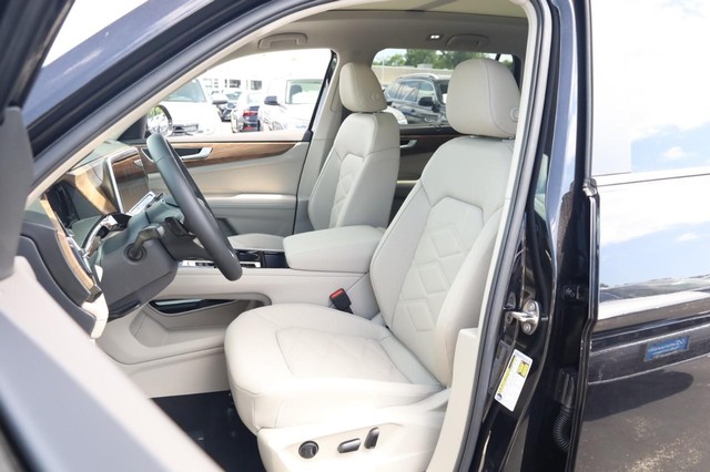 Volkswagen Atlas Vehicle Image 10