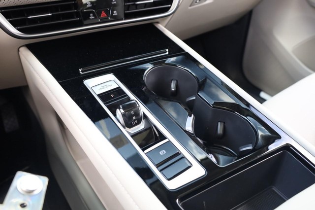 Volkswagen Atlas Vehicle Image 17