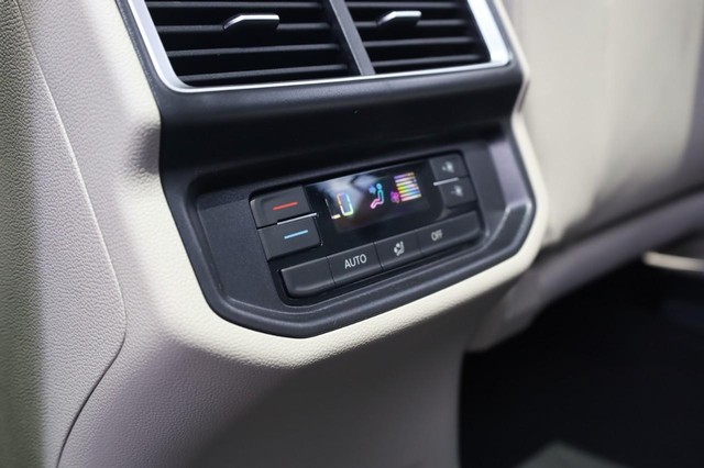 Volkswagen Atlas Vehicle Image 24
