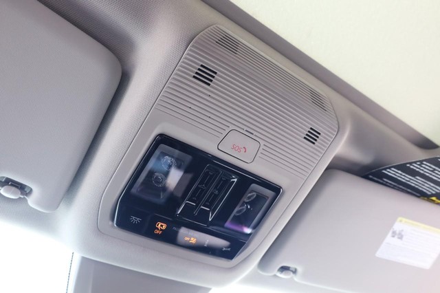 Volkswagen Atlas Vehicle Image 18