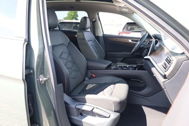 Volkswagen Atlas Vehicle Image 28