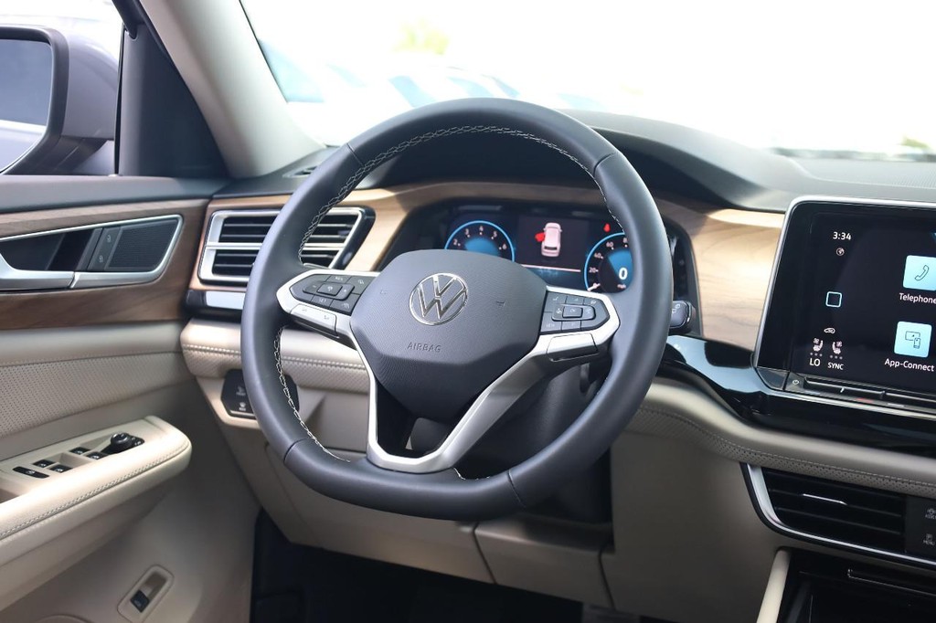 Volkswagen Atlas Vehicle Full-screen Gallery Image 27