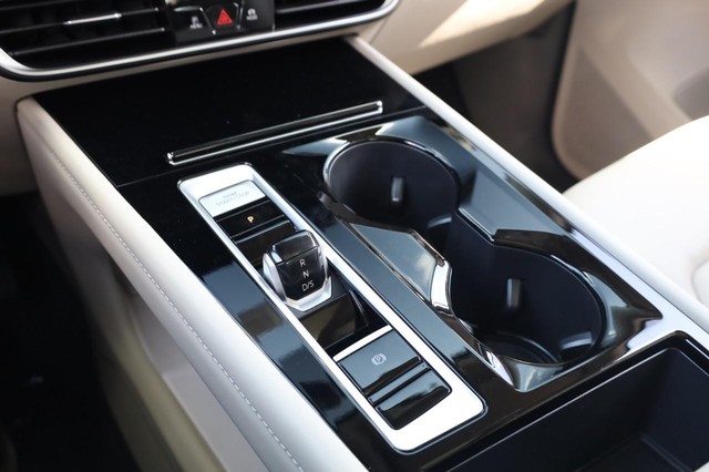 Volkswagen Atlas Vehicle Image 16