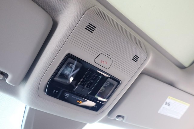 Volkswagen Atlas Vehicle Image 17