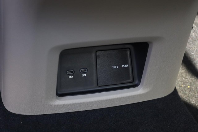 Volkswagen Atlas Vehicle Image 24