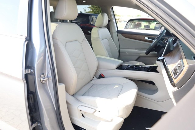 Volkswagen Atlas Vehicle Image 25