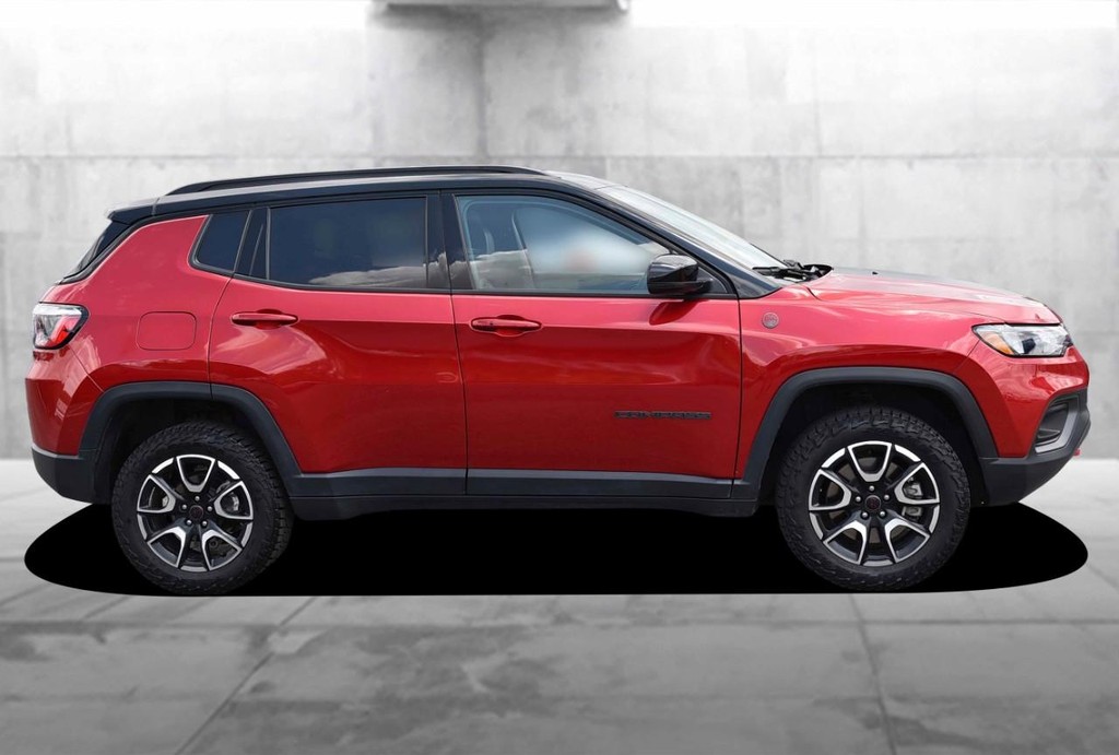 Jeep Compass Vehicle Full-screen Gallery Image 5