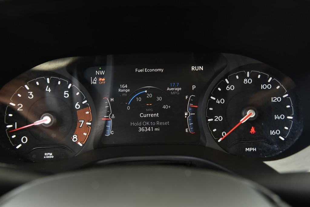 Jeep Compass Vehicle Full-screen Gallery Image 12