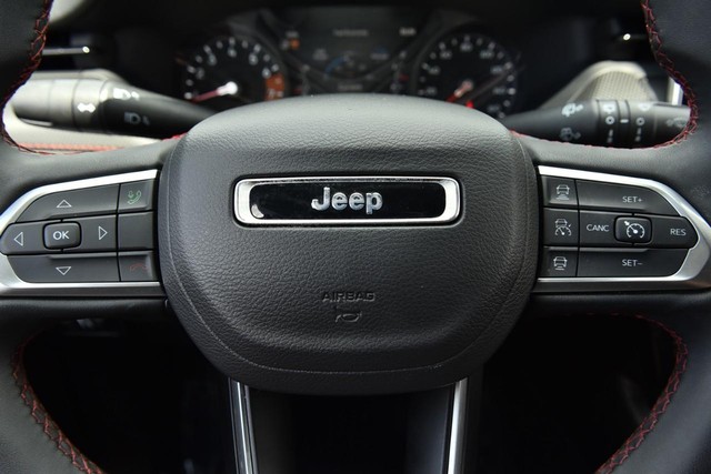 Jeep Compass Vehicle Image 19