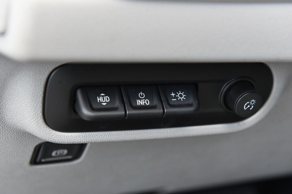 GMC Terrain Vehicle Full-screen Gallery Image 12