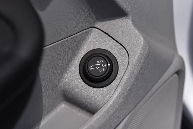 GMC Terrain Vehicle Image 09