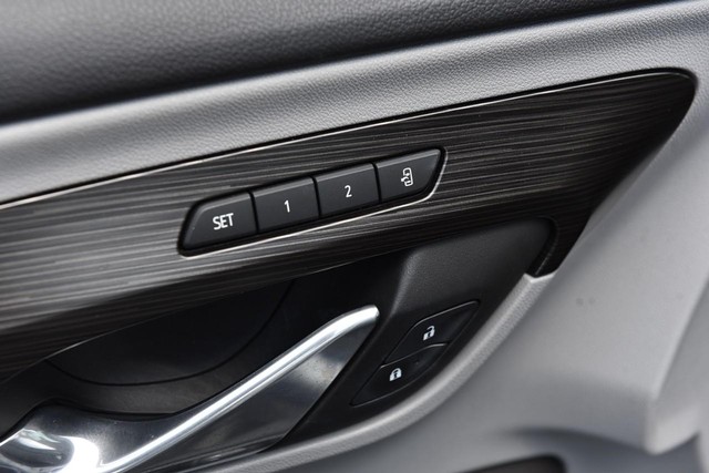 GMC Terrain Vehicle Image 10