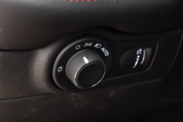 Dodge Durango Vehicle Image 12