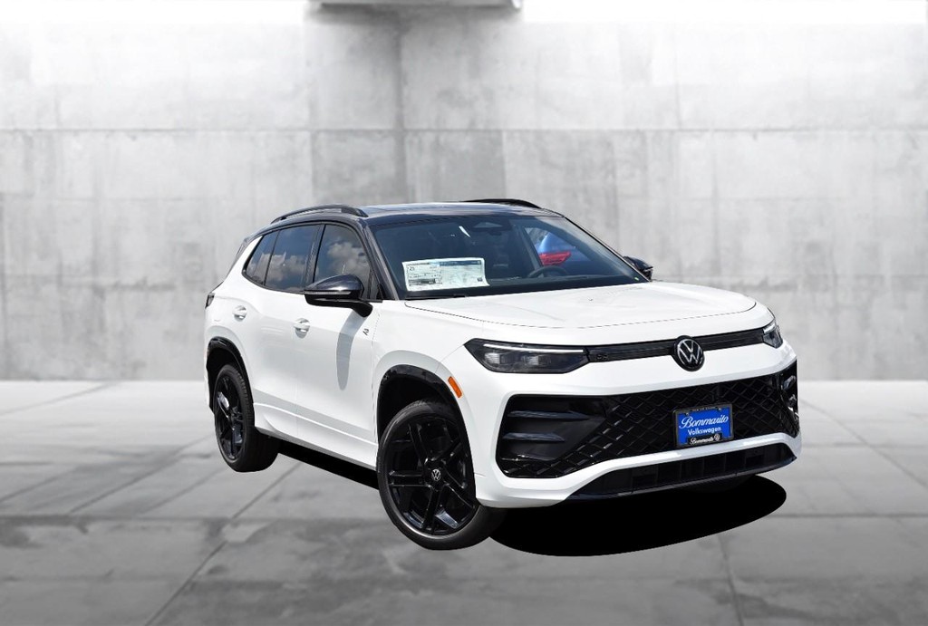Volkswagen Tiguan Vehicle Full-screen Gallery Image 2