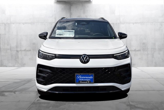 Volkswagen Tiguan Vehicle Image 04