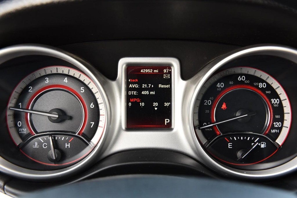 Dodge Journey Vehicle Full-screen Gallery Image 10