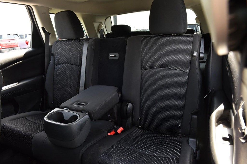 Dodge Journey Vehicle Full-screen Gallery Image 18