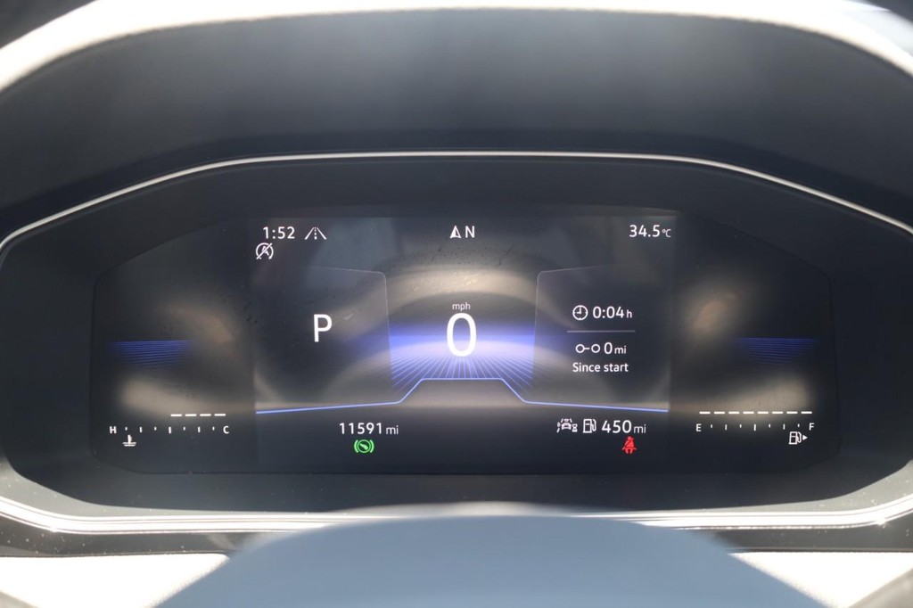 Volkswagen Jetta Vehicle Full-screen Gallery Image 10