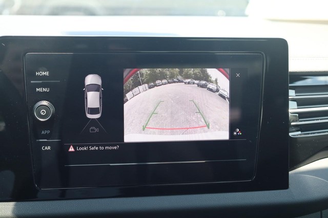 Volkswagen Jetta Vehicle Image 12