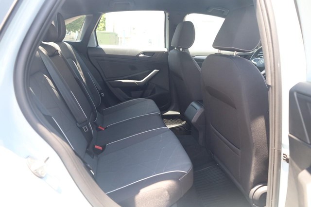 Volkswagen Jetta Vehicle Image 18