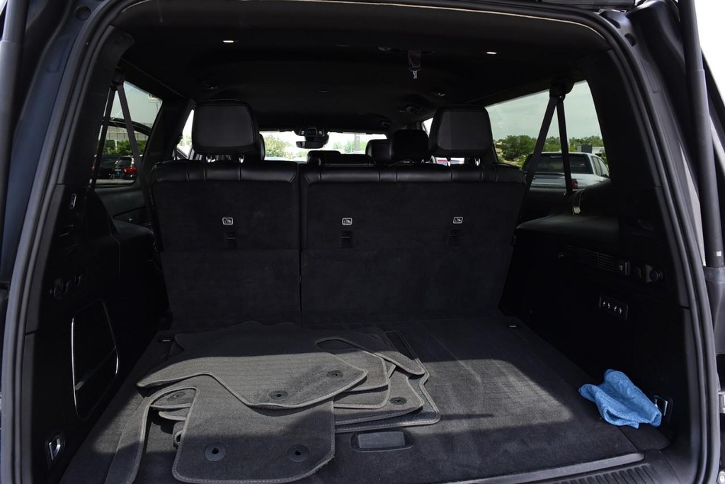 Jeep Wagoneer L Vehicle Full-screen Gallery Image 28