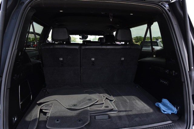 Jeep Wagoneer L Vehicle Image 28