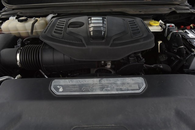 Jeep Wagoneer L Vehicle Image 31