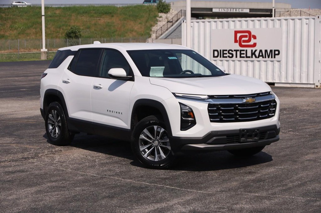 Chevrolet Equinox Vehicle Full-screen Gallery Image 2