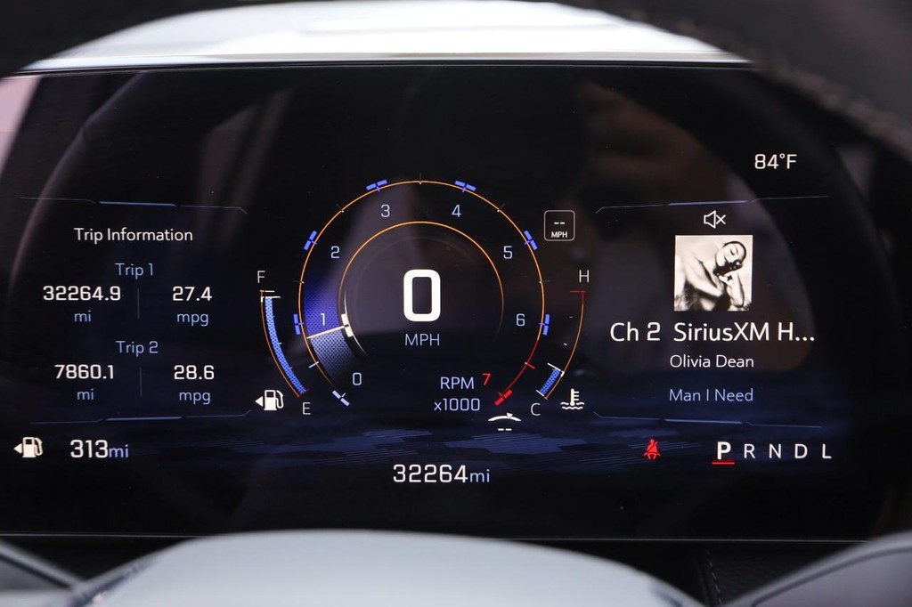 Chevrolet Equinox Vehicle Full-screen Gallery Image 13