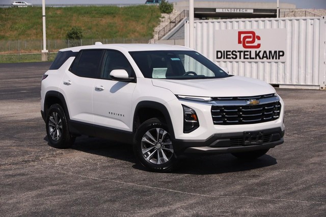 Chevrolet Equinox Vehicle Image 02