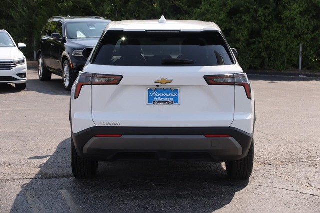 Chevrolet Equinox Vehicle Image 06