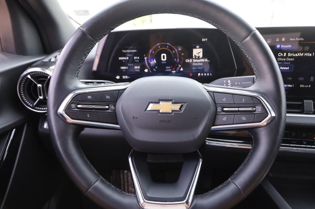 Chevrolet Equinox Vehicle Image 10