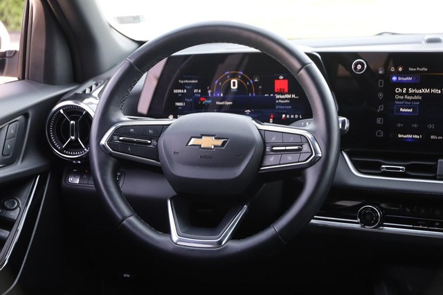 Chevrolet Equinox Vehicle Image 20