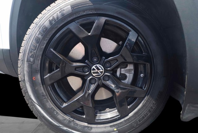 Volkswagen Atlas Vehicle Image 03