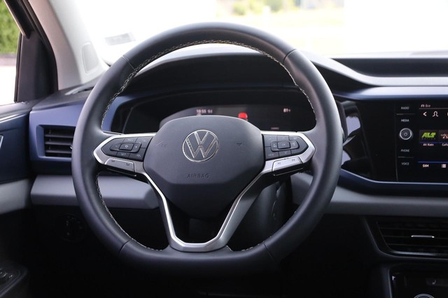 Volkswagen Taos Vehicle Image 21