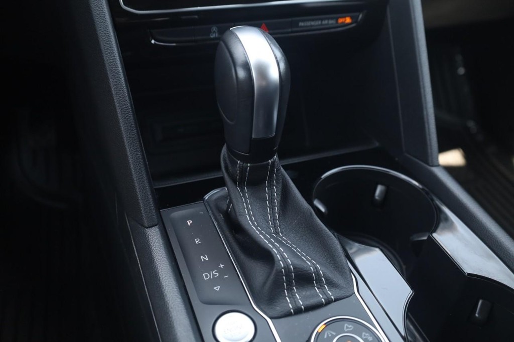 Volkswagen Atlas Vehicle Full-screen Gallery Image 19
