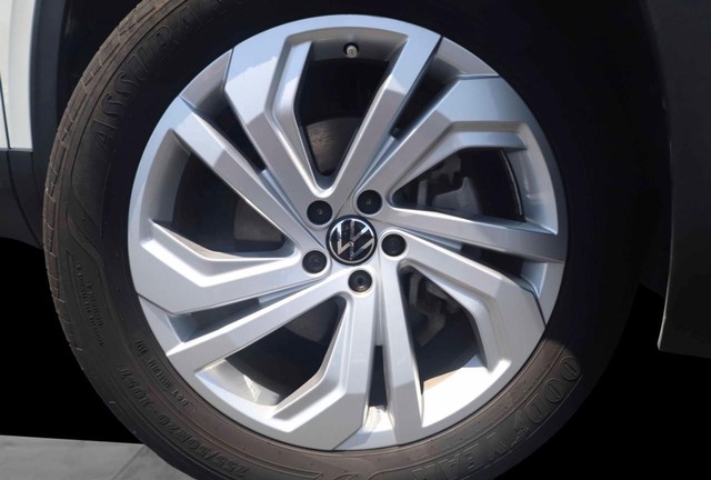 Volkswagen Atlas Vehicle Image 03