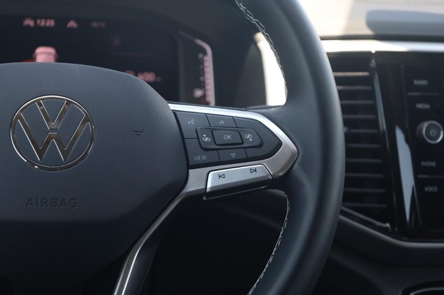 Volkswagen Atlas Vehicle Image 09