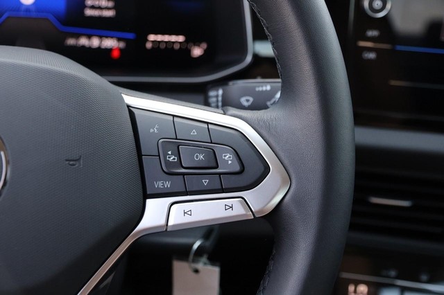 Volkswagen Jetta Vehicle Image 12