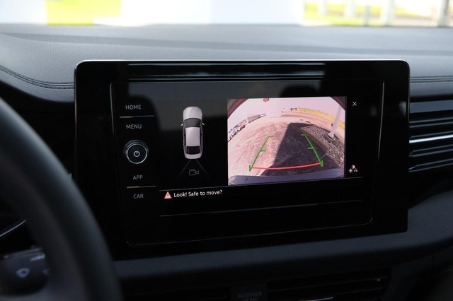 Volkswagen Jetta Vehicle Image 15