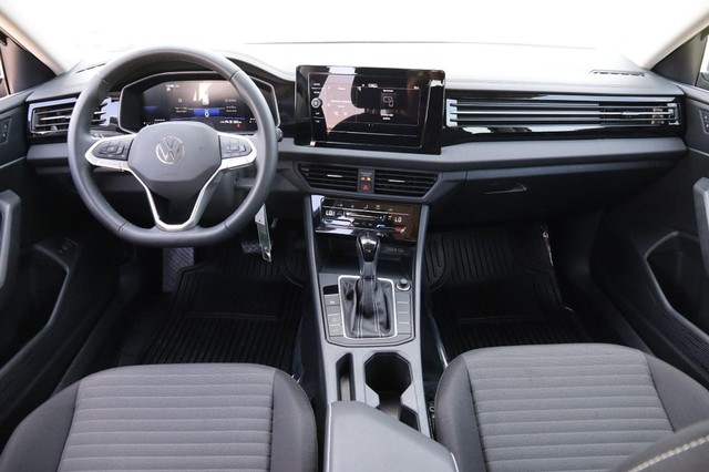 Volkswagen Jetta Vehicle Image 19
