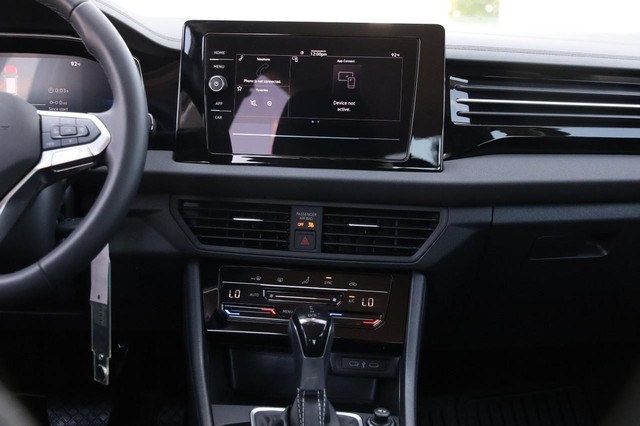 Volkswagen Jetta Vehicle Image 22