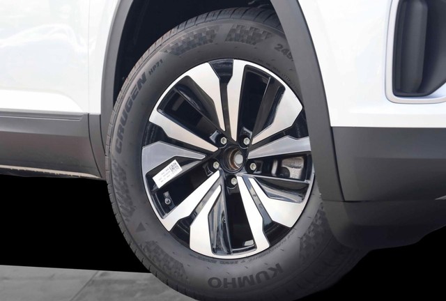 Volkswagen Atlas Vehicle Image 03