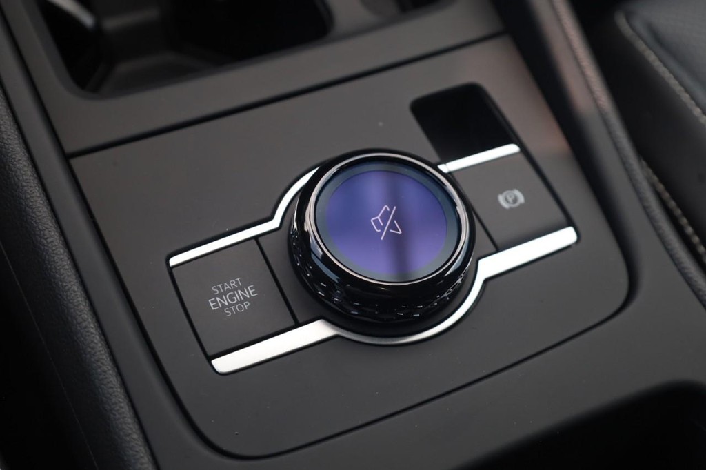 Volkswagen Tiguan Vehicle Full-screen Gallery Image 16