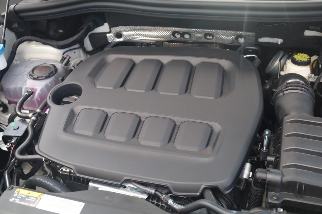 Volkswagen Tiguan Vehicle Full-screen Gallery Image 22